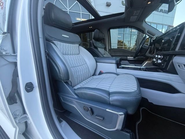 Used 2023  Ford Limited image 31