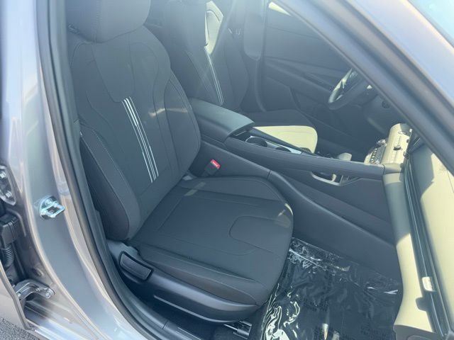 2025 Hyundai Elantra Blue - Photo 28
