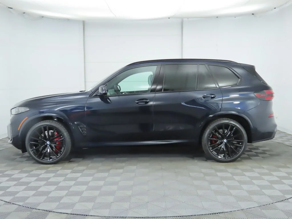 Used 2026 Black BMW xDrive40i image 8