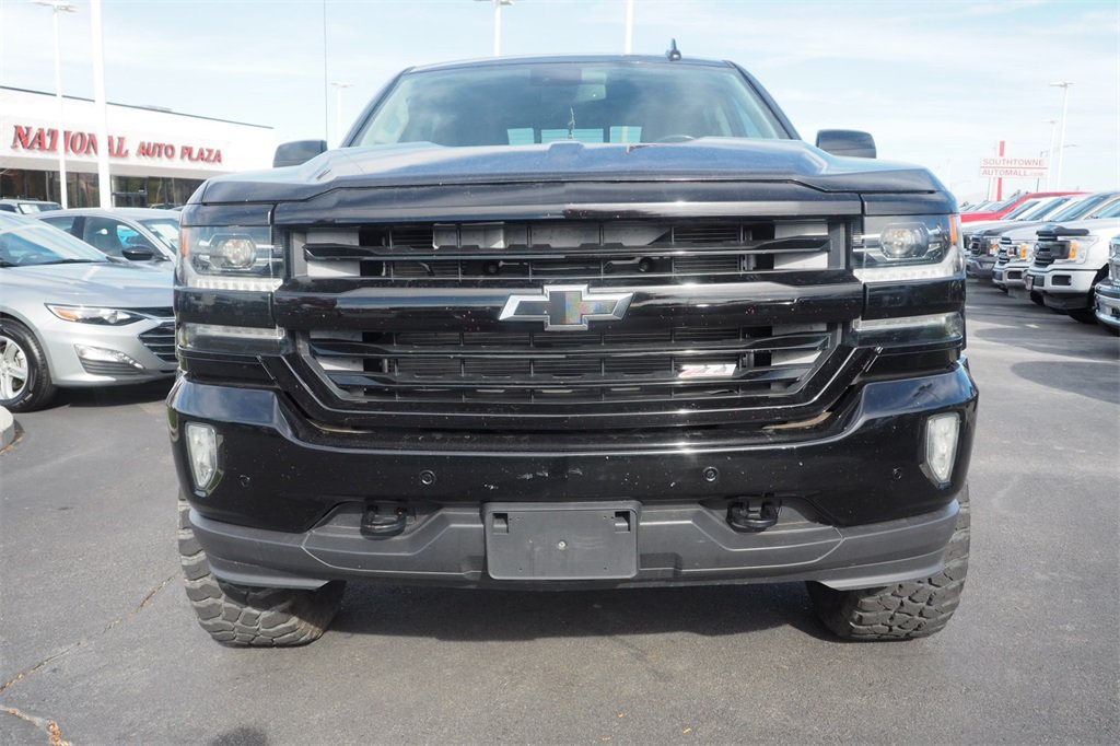 2016 Chevrolet Silverado 1500 LTZ photo 2