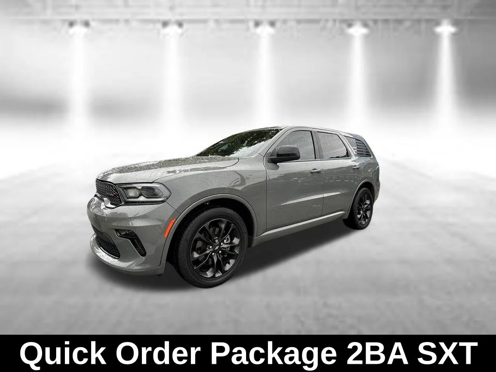 Used 2022 Gray Dodge SXT image 3