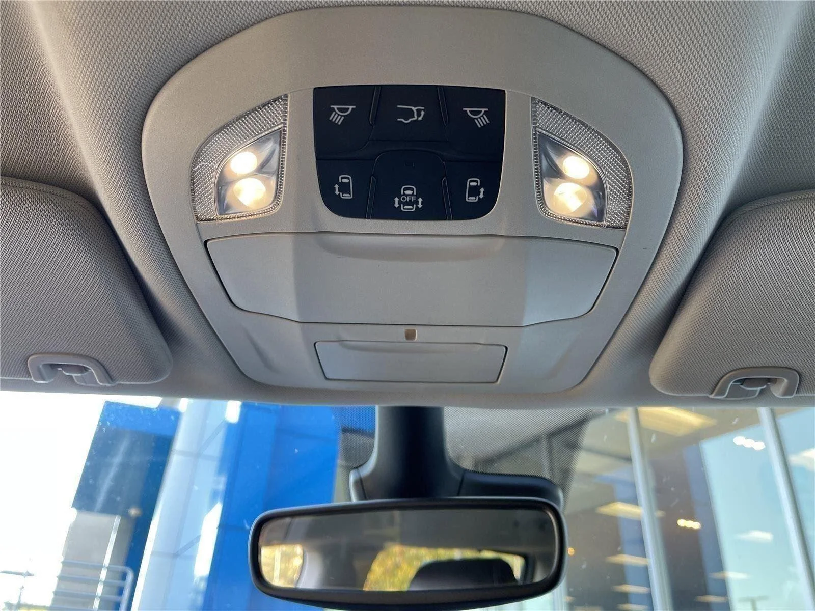 Used 2024 Bright White Cl Chrysler Touring L image 23