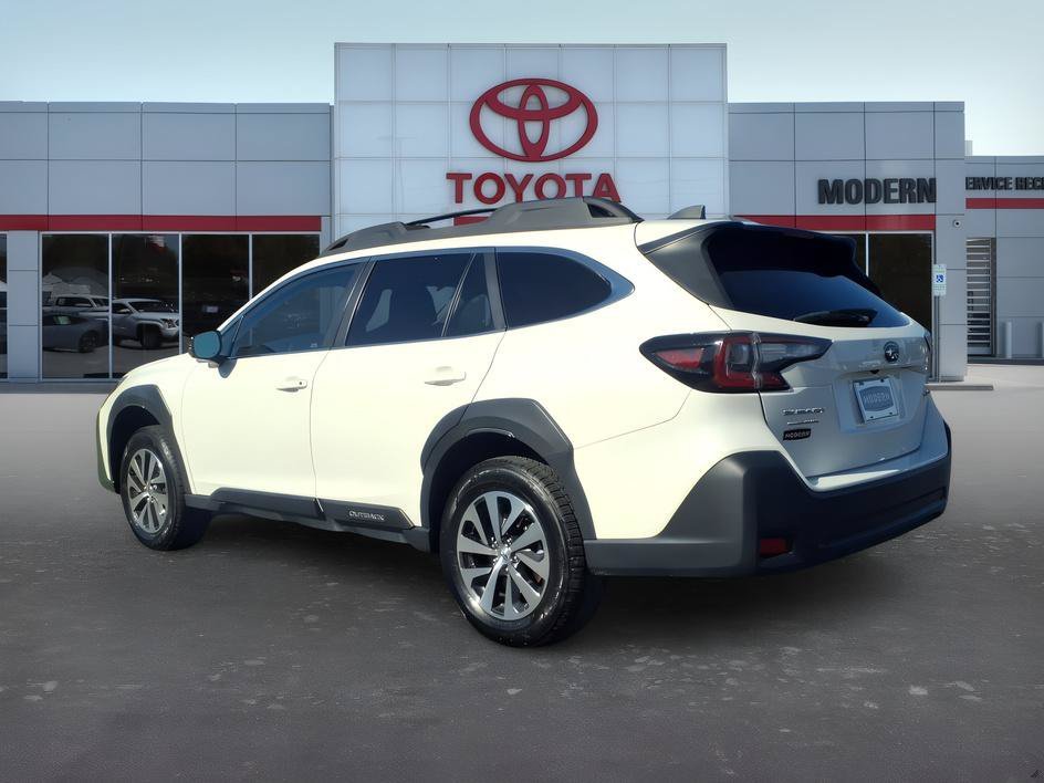 Used 2025 Crystal White Pearl Subaru Premium image 3