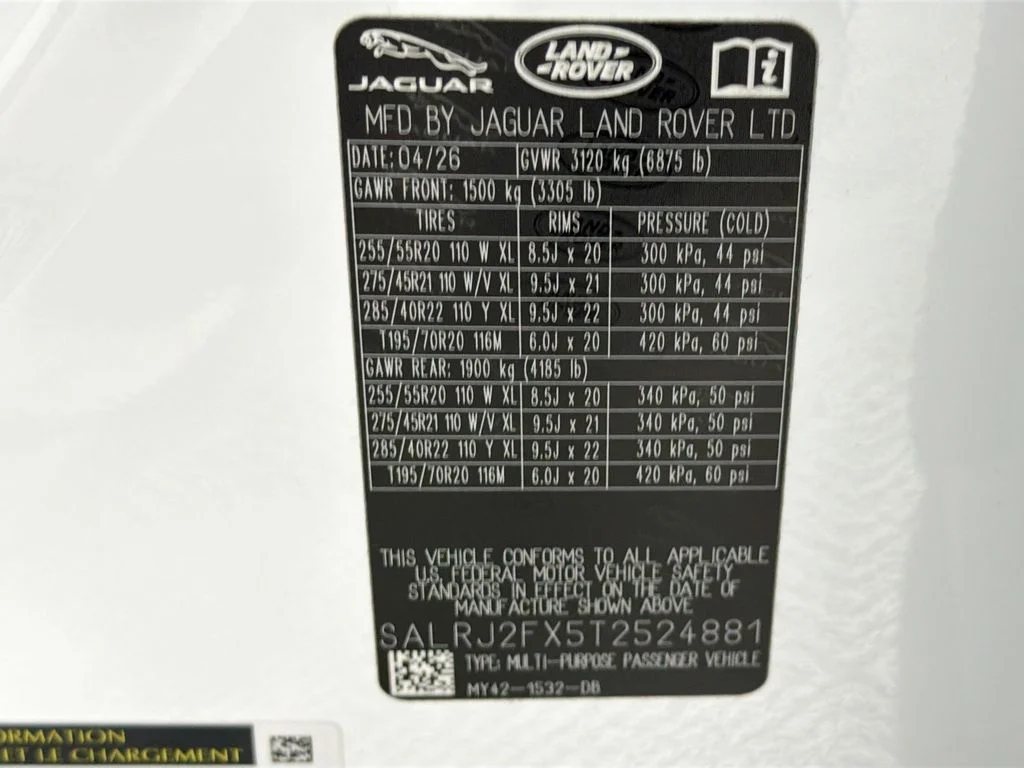 New 2026 Fuji White Land Rover S image 34
