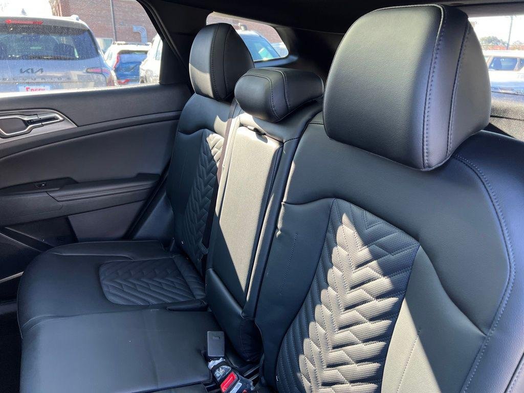 New 2026 Wolf Gray Kia X-Line image 27