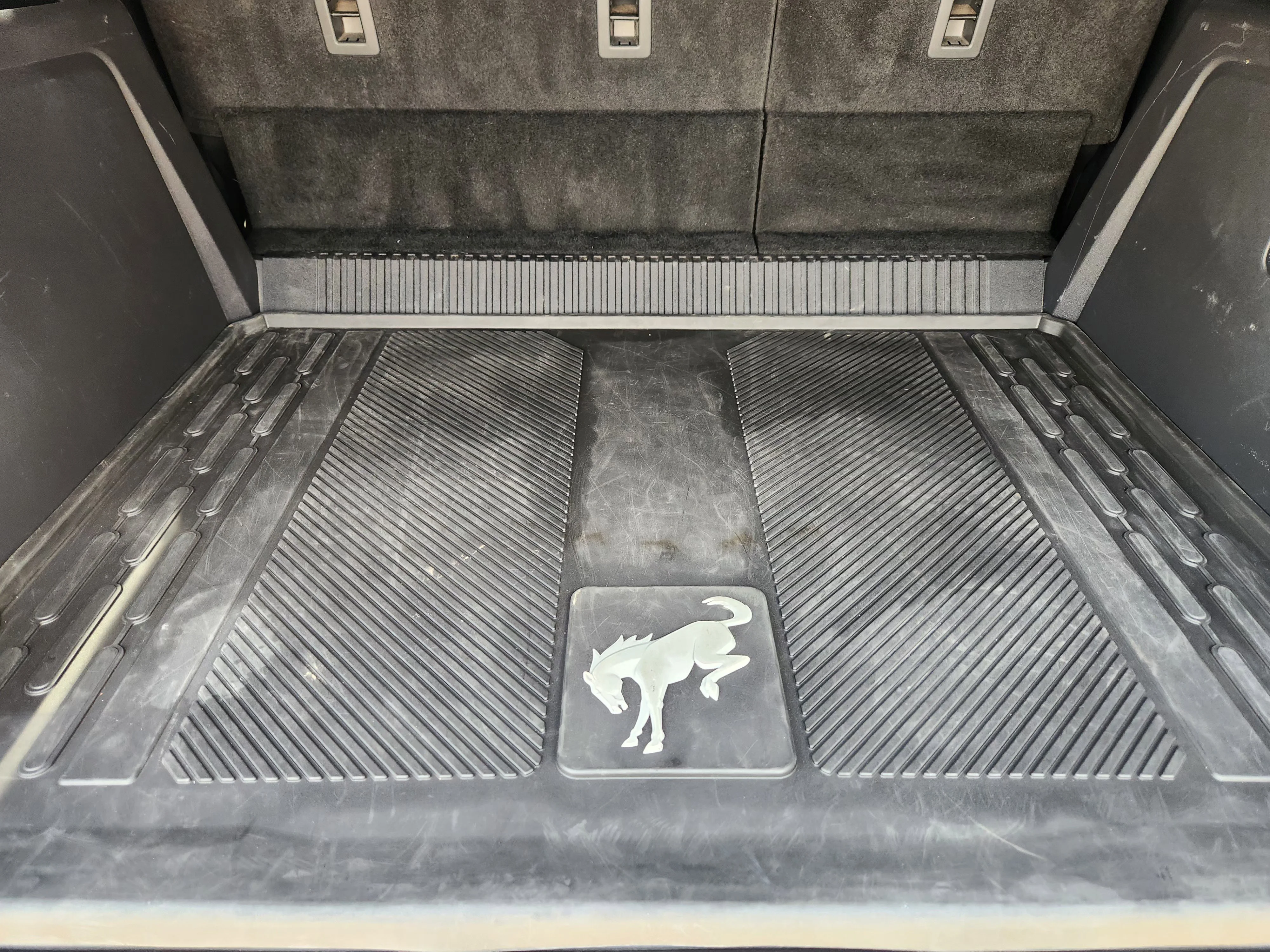 Used 2023  Ford Raptor image 32