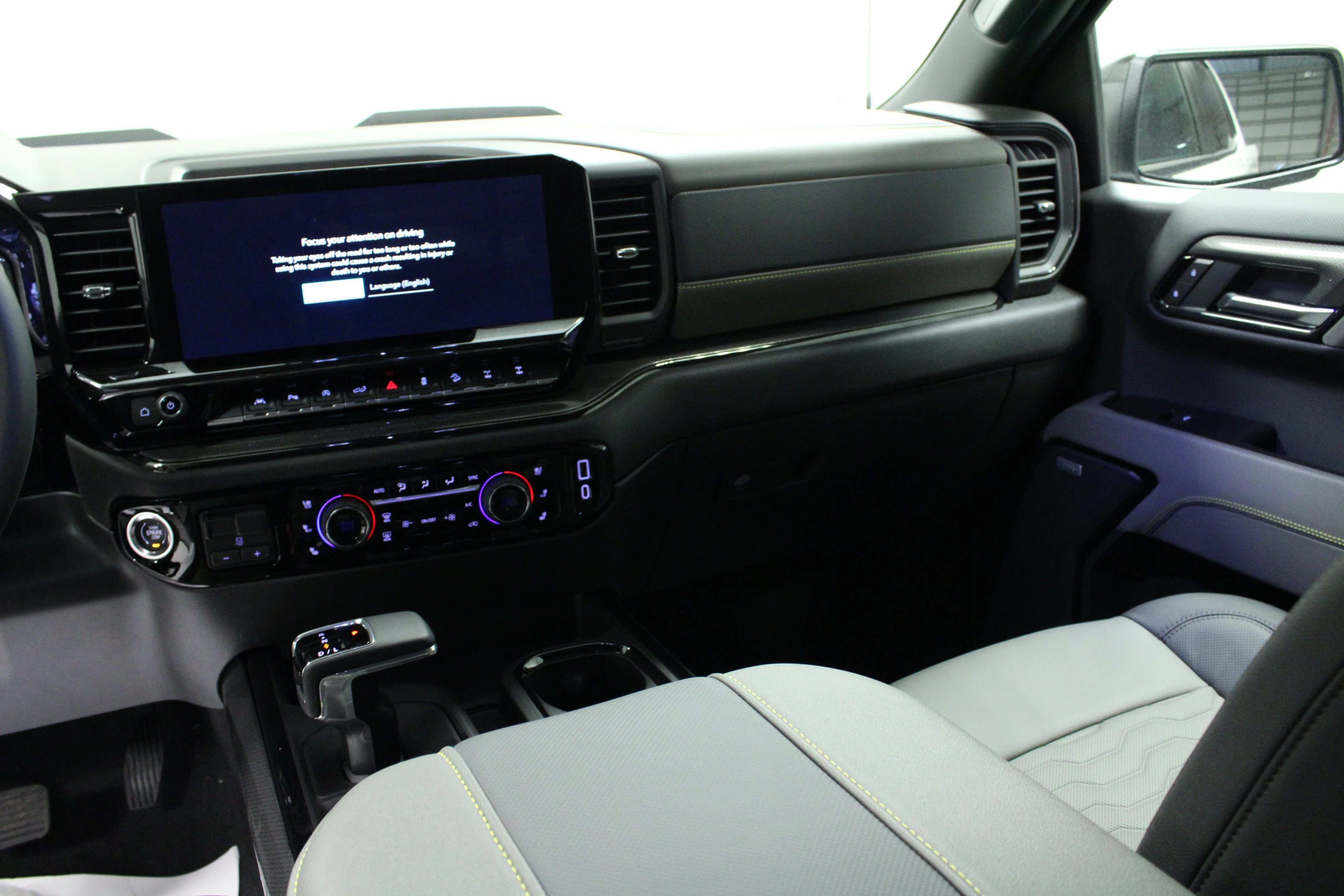 2026 Chevrolet Silverado 1500 ZR2 - Photo 19