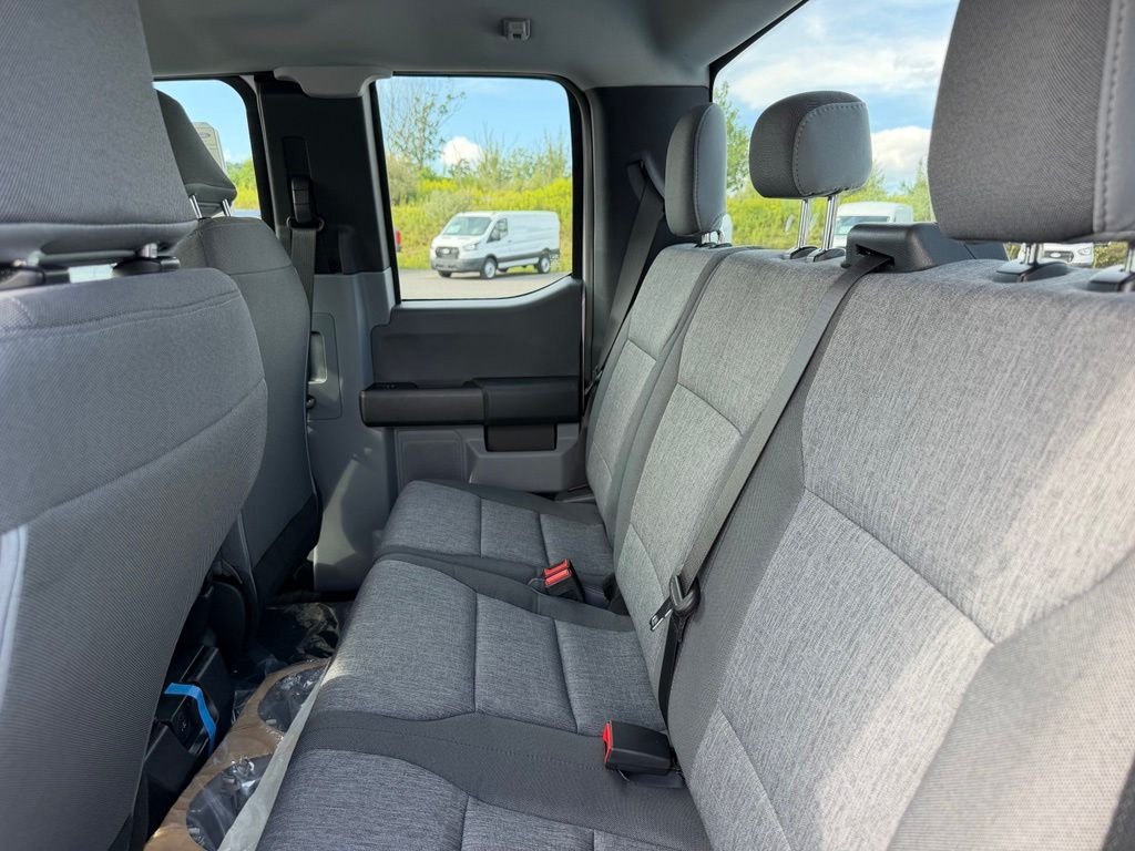 New 2026 Oxford White Ford F-350® XL image 5
