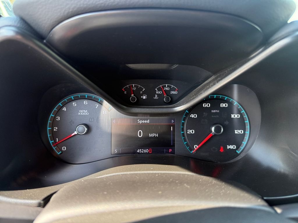 Used 2021 Red Chevrolet Z71 image 17