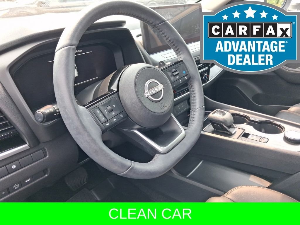 Used 2024 White Nissan SL image 28