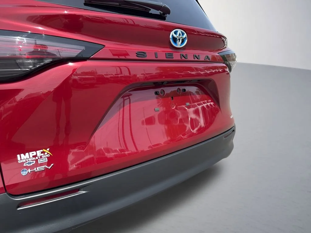 Used 2025 Ruby Flare Pearl Toyota LE image 31