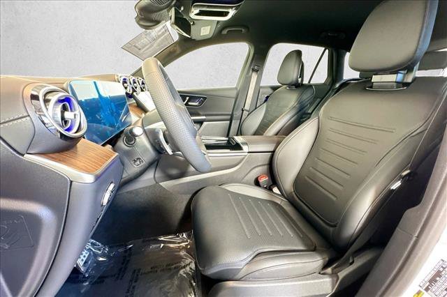 New 2026 Polar White Mercedes-Benz GLC 300 image 47