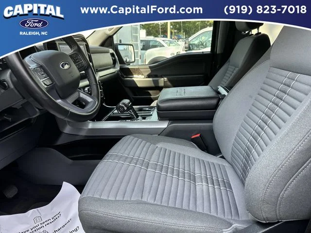 Used 2023 Blue Ford XLT image 19
