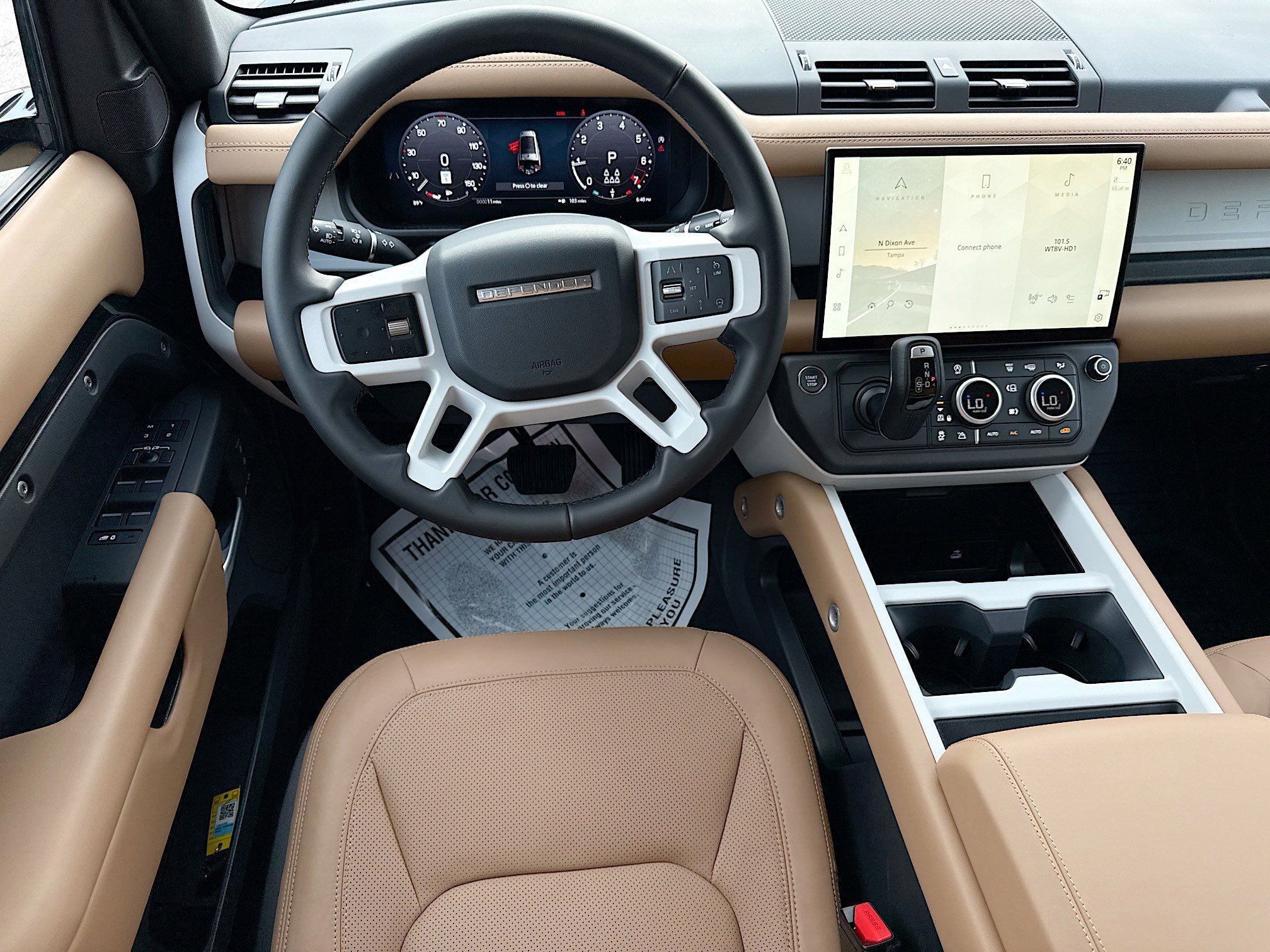 New 2026 Santorini Black Land Rover S image 17