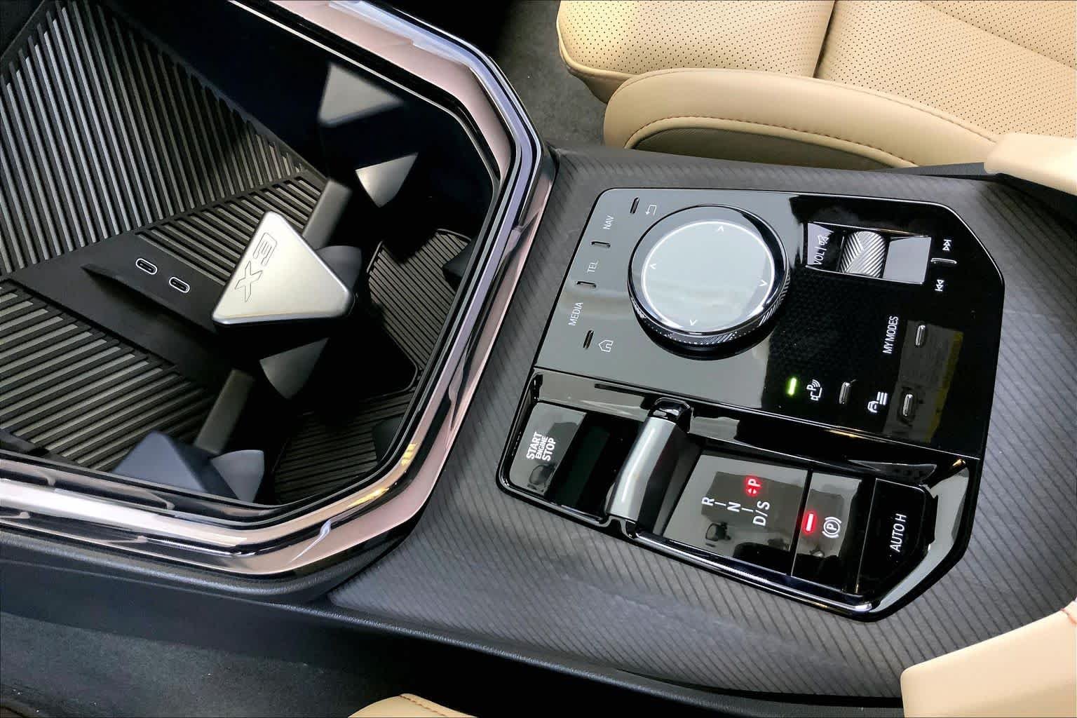 New 2026 Alpine White BMW 30 xDrive image 7