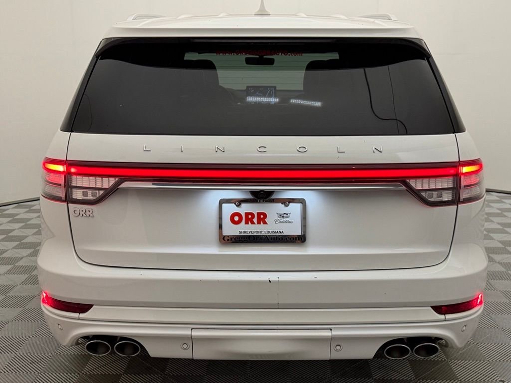 Used 2021 Ceramic Pearl Lincoln Reserve image 12