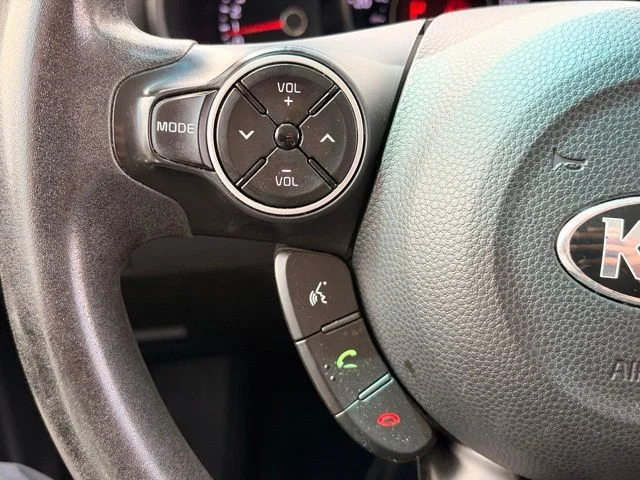 Used 2018 Silver Kia Base image 11