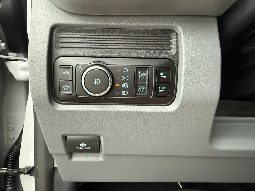 New 2026 White Ford XLT image 31