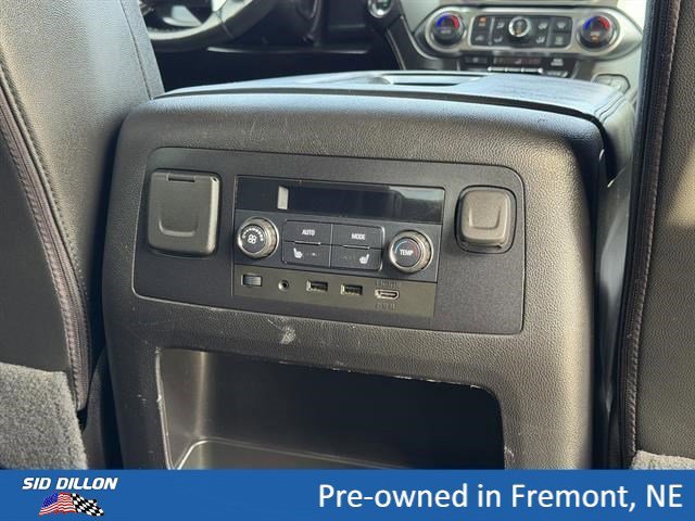 Used 2020 Silver Ice Metallic Chevrolet Premier image 21