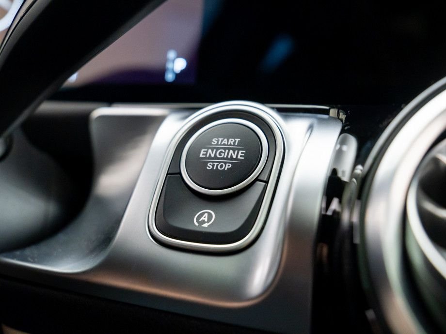 New 2026 Night Black Mercedes-Benz GLB 250 image 24
