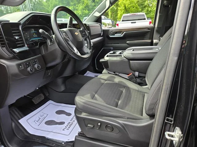 Used 2023 Black Chevrolet LT image 13