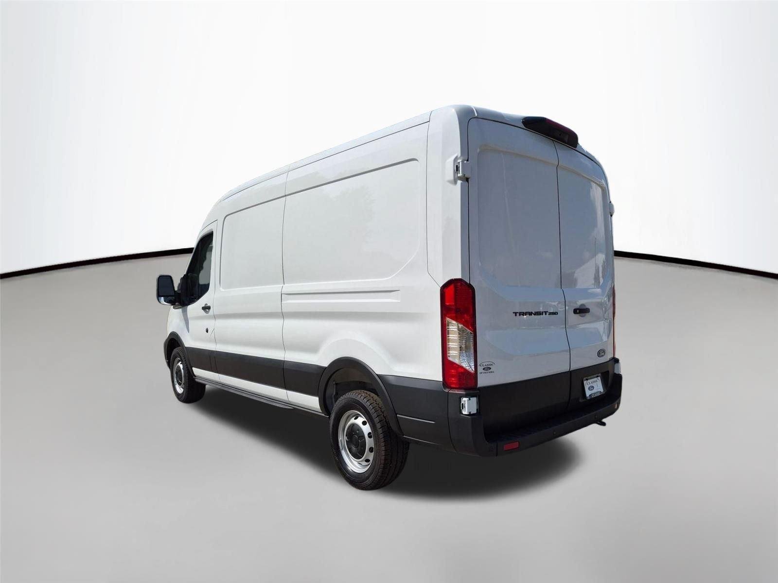 New 2026 Oxford White Ford T250 image 7