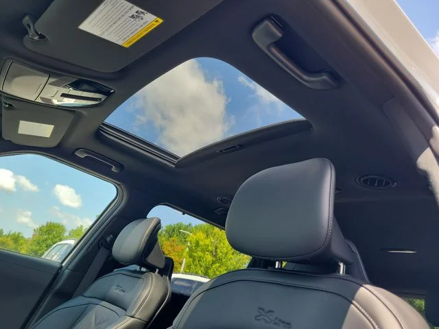 New 2027 Glacial White Pearl Kia X-Line EX image 14