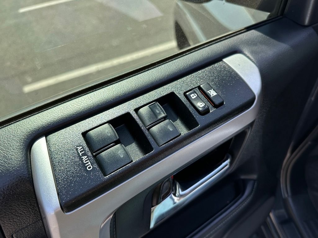 Used 2024  Toyota SR5 image 11