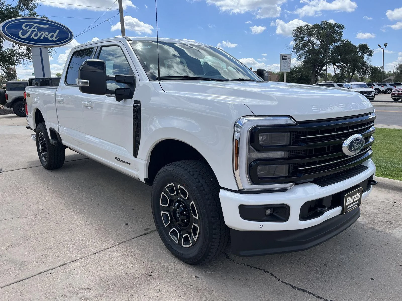 New 2026 Star White Metallic Tri-Coat Ford F-350® Platinum® image 4