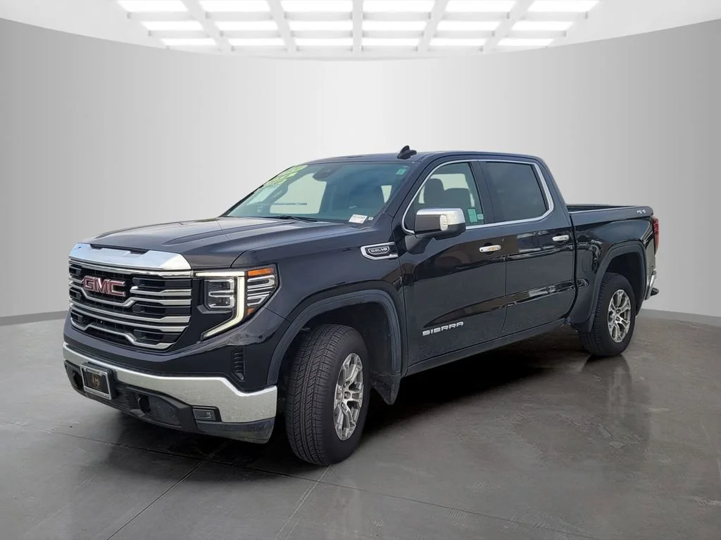 Used 2024 Onyx Black GMC SLT image 8
