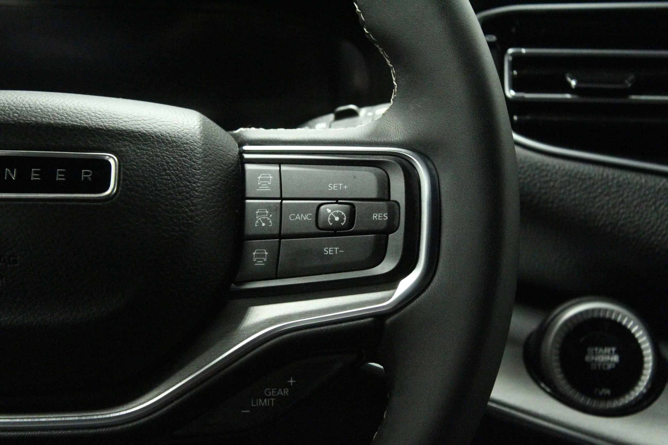 Used 2024 Diamond Black Crystal Pearlcoat Jeep Series II image 27
