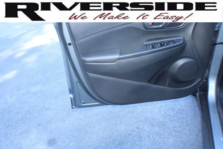 Used 2021 Sonic Silver Hyundai SEL image 6