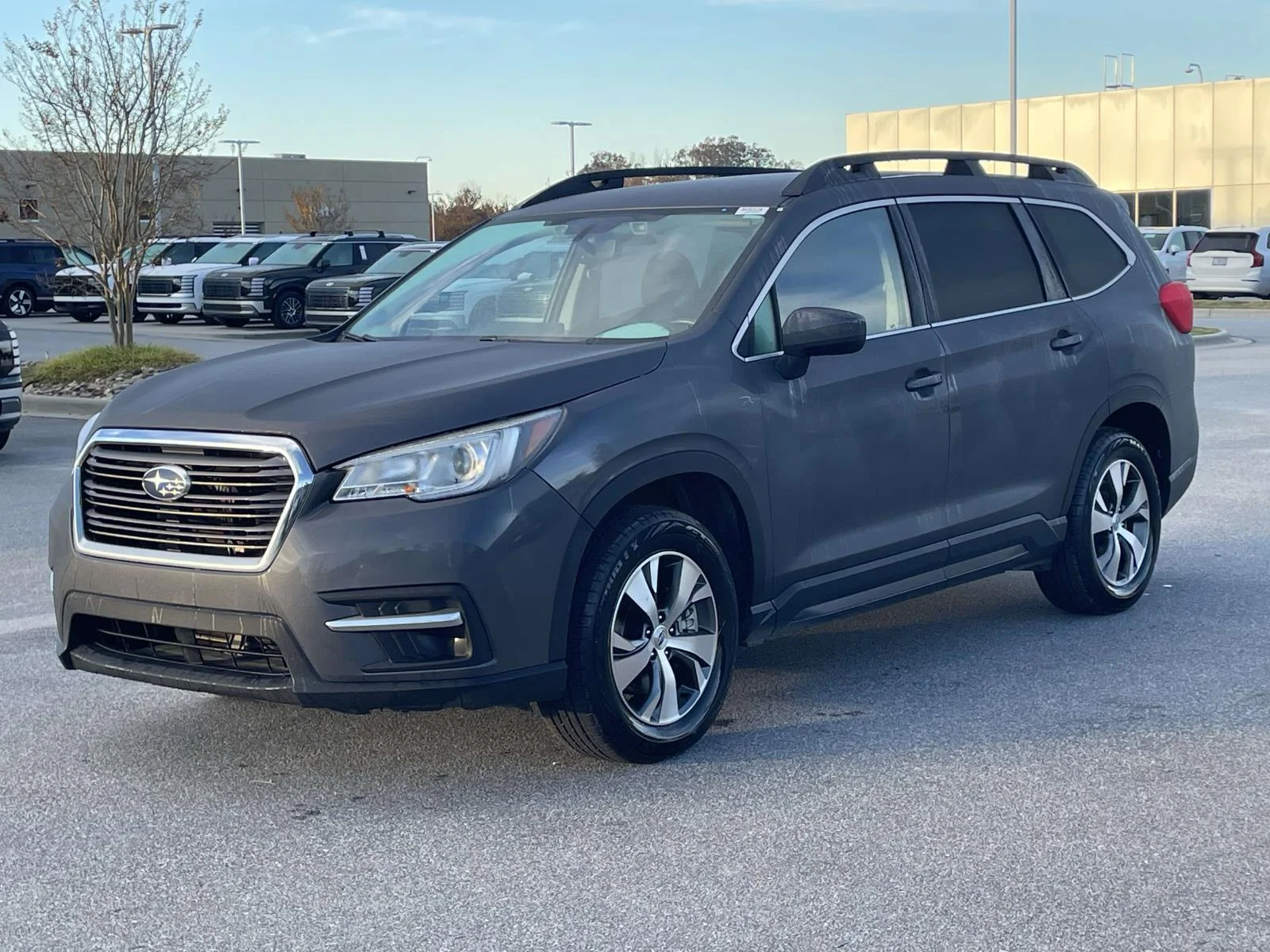 Used 2020 Magnetite Gray Metallic Subaru Premium image 25