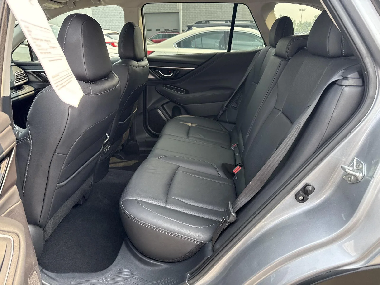 Used 2022 Ice Silver Metallic Subaru Limited XT image 37