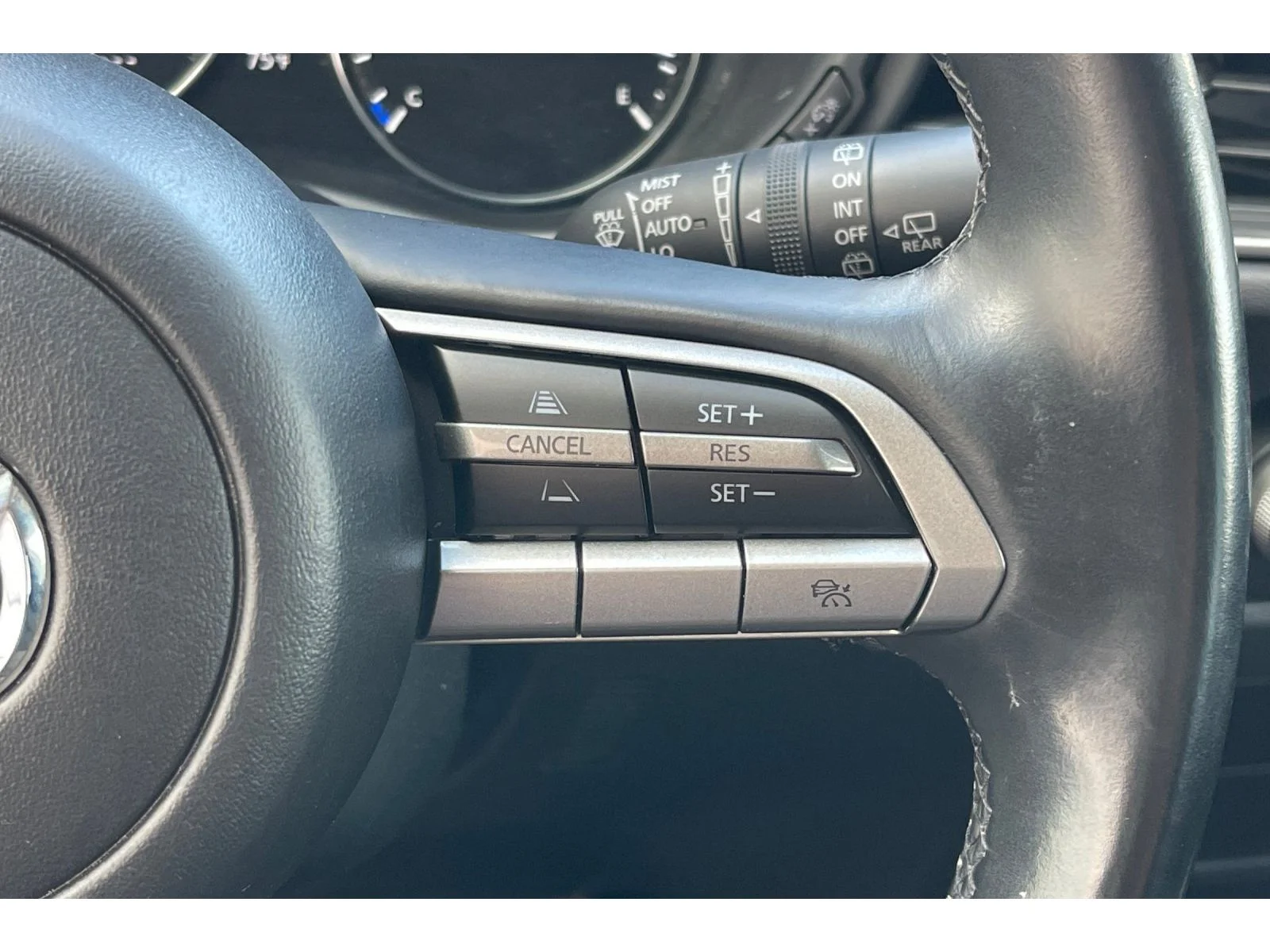 Used 2023 SNOWFLAKE WHITE P Mazda 2.5 S Select Package image 37