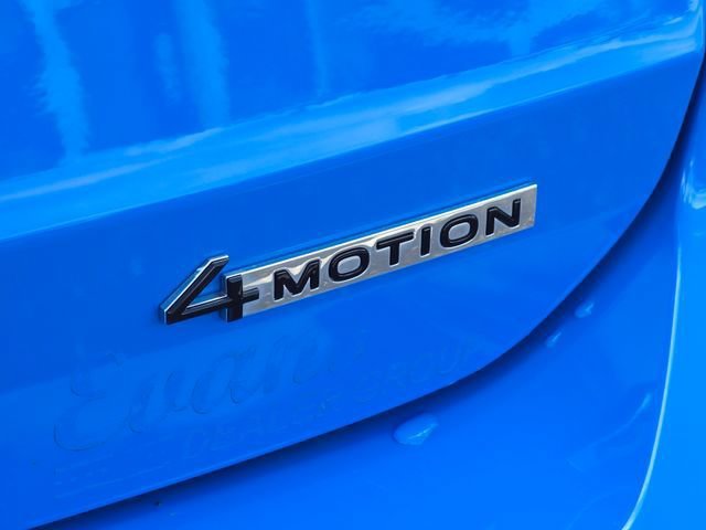 Used 2024 Cornflower Blue w/Deep Black Roof Volkswagen 1.5T SE Black image 18