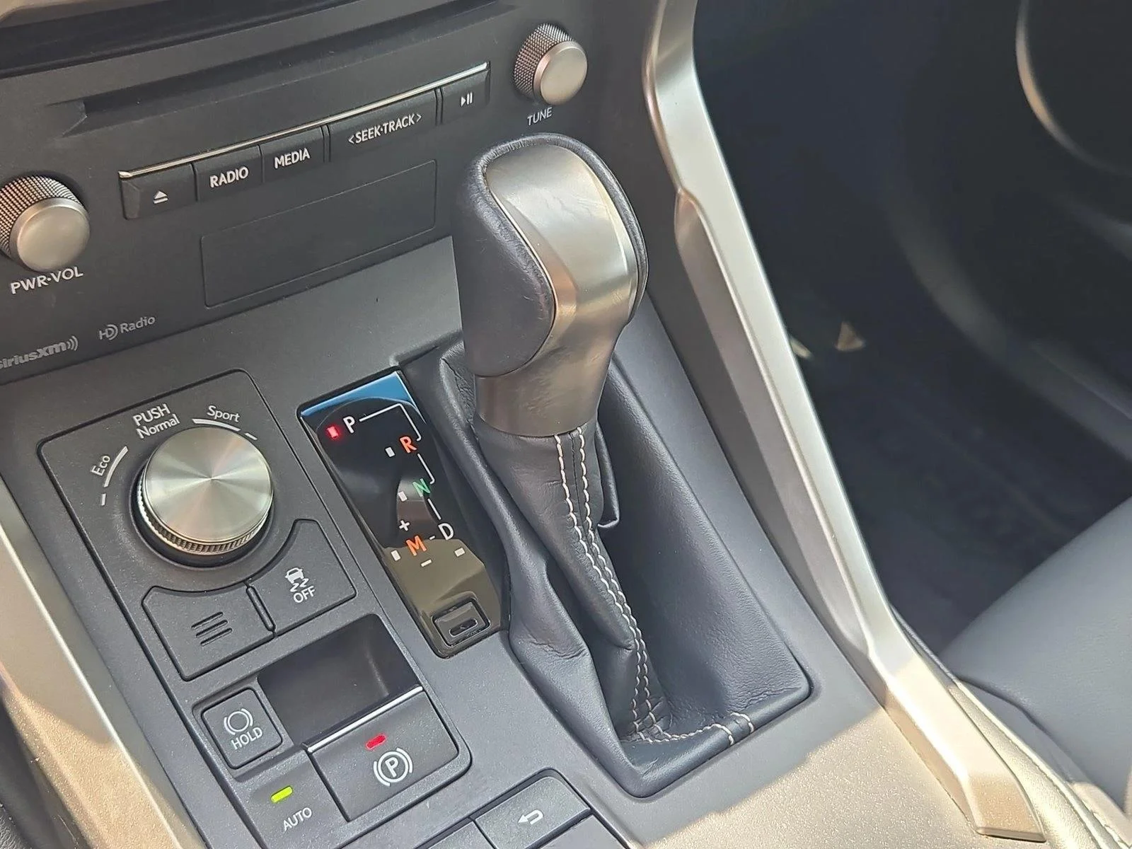Used 2018 Silver Lining Metallic Lexus NX 300 image 11