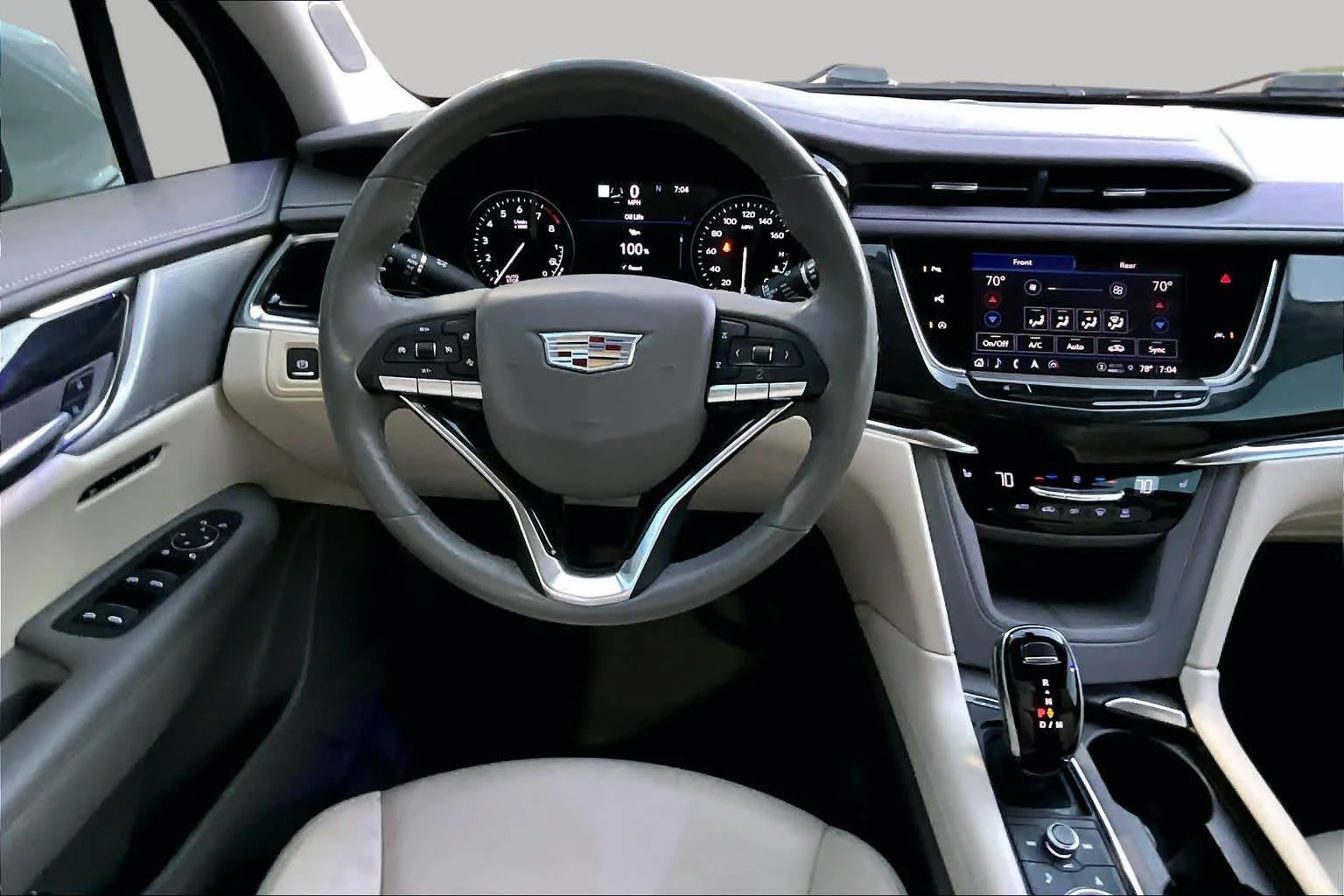 Pre-Owned 2022 Cadillac XT6 Premium Luxury