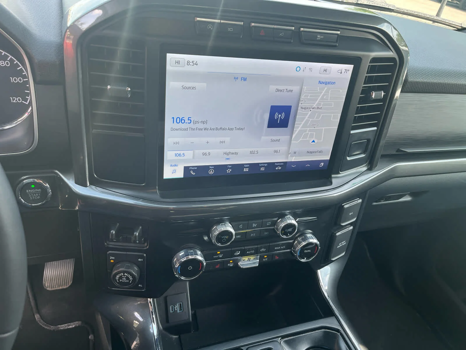 Used 2023 Avalanche Ford XLT image 6