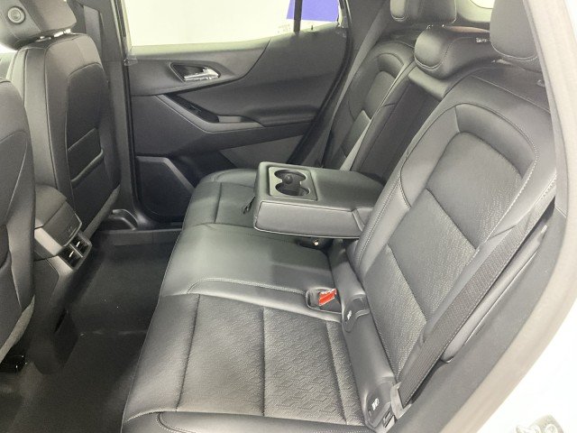 New 2027 Summit White Chevrolet LT image 20