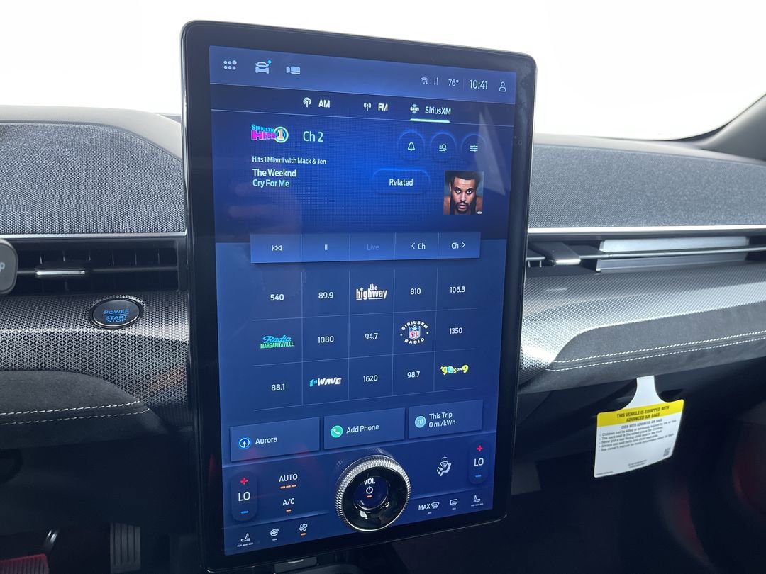 2025 Ford Mustang Mach-E GT - Photo 18