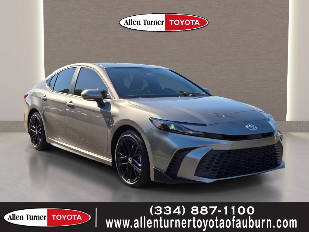 Used 2026  Toyota SE image 1