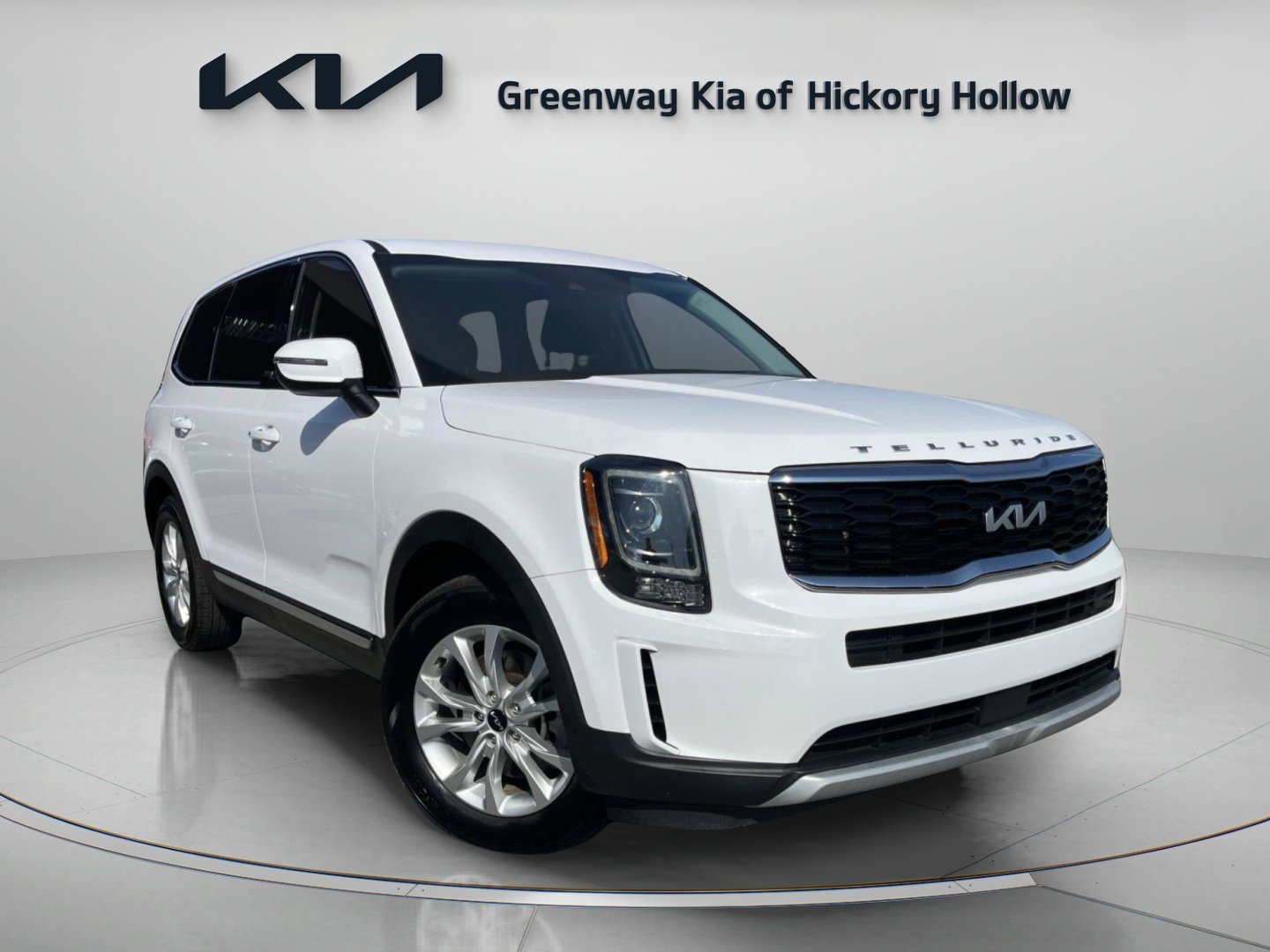 Used 2022 Glacial White Pearl Kia LX image 1