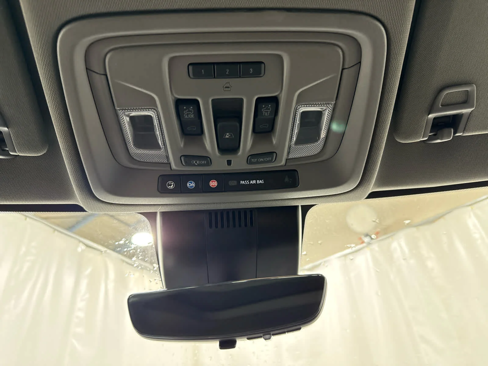 Used 2025 Onyx Black GMC Denali image 27