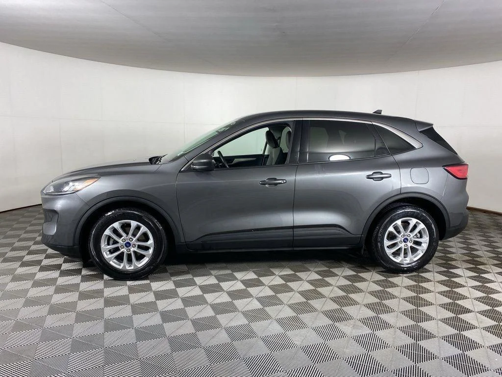 Used 2022 Carbonized Gray Metallic Ford SE image 7