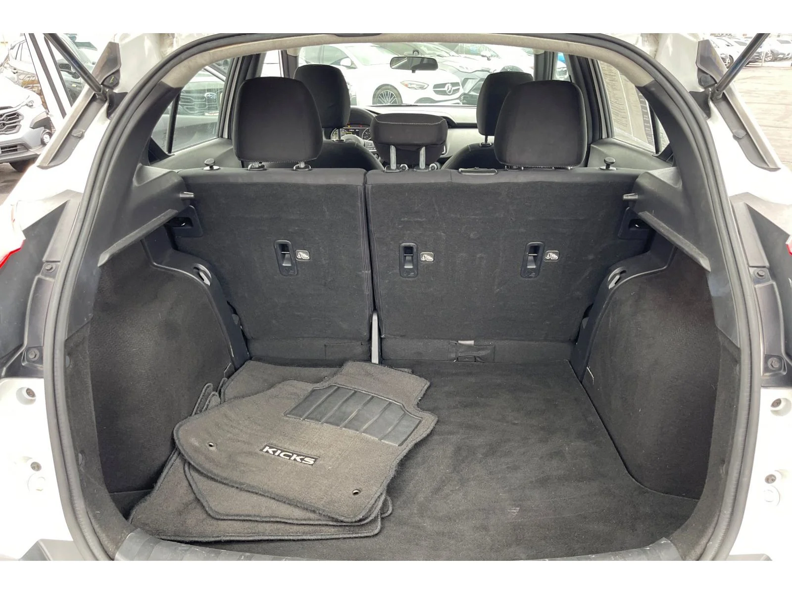 Used 2019 Aspen White Tricoat Nissan SV image 17