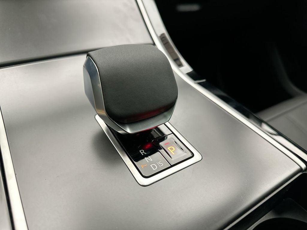 New 2026 Fuji White Land Rover S image 12
