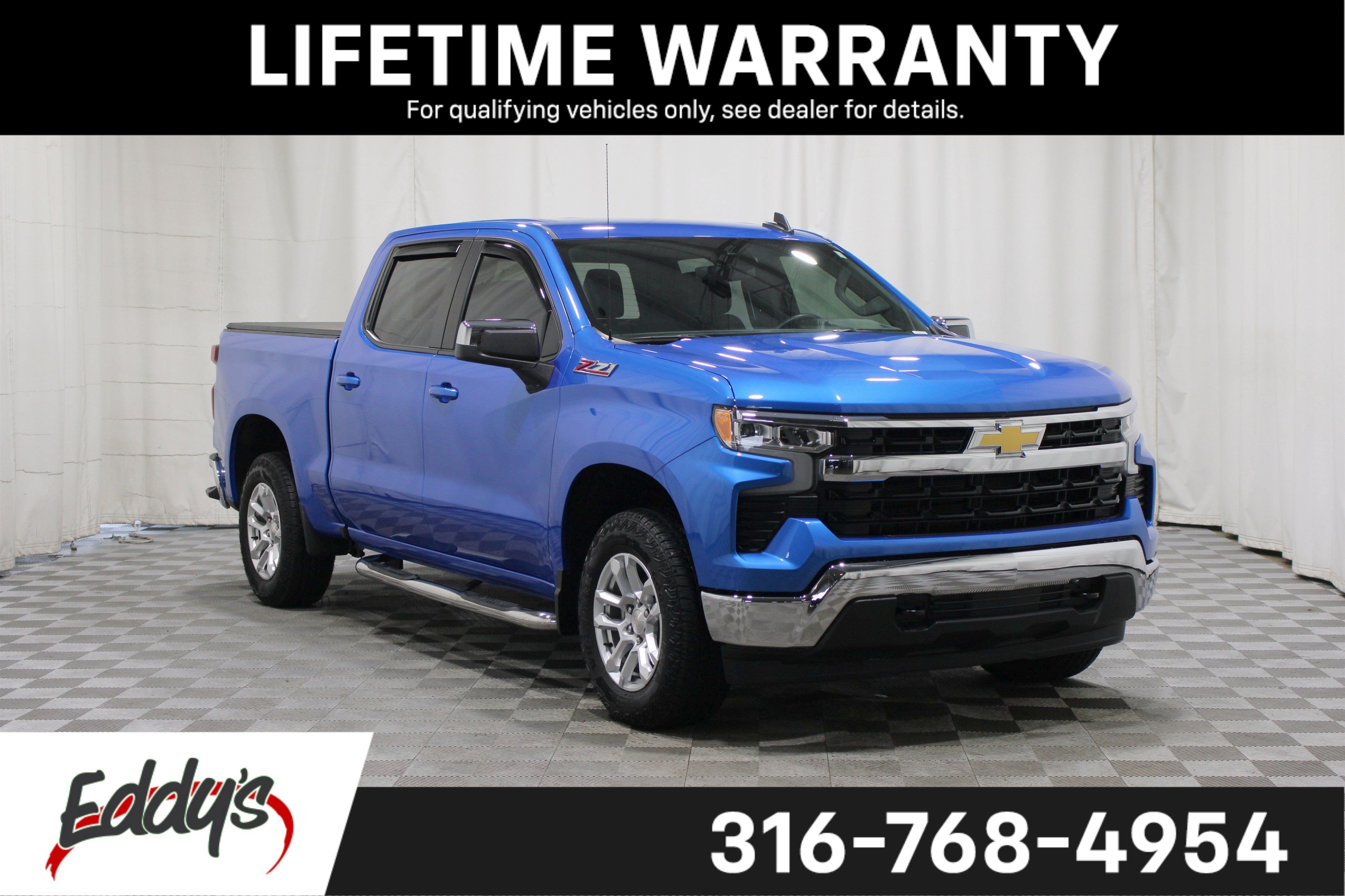 Used 2025 Riptide Blue Metallic Chevrolet LT image 1