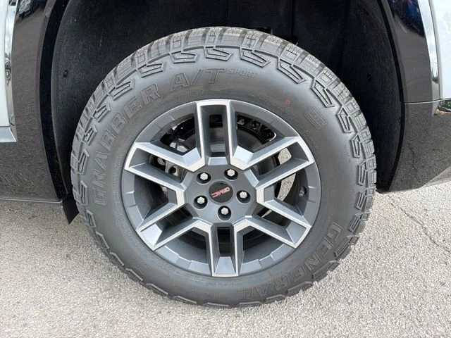2026 GMC Terrain AT4 - Photo 25
