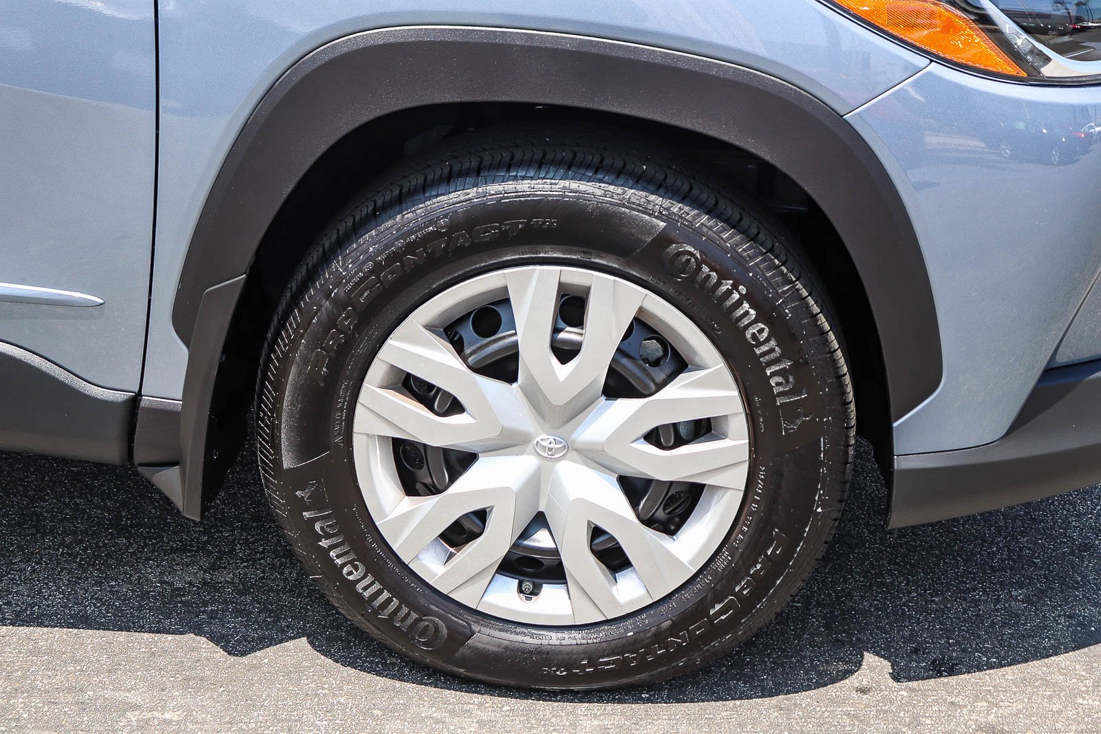 Used 2025 Celestite Toyota L image 7